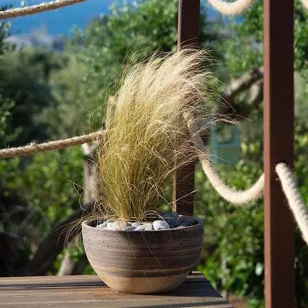 Momentum με θέα,πισίνα, ανεξάρτητοι χώροι La Canée